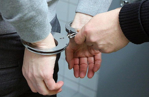 Sarıyer'de bir yalıdan 150 milyon lira değerinde döviz çaldığı iddia edilen 7 kişi yakalandı