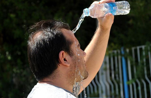 Ülkede sıcaklık 50 dereceyi geçti: 8 kişi hayatını kaybetti!