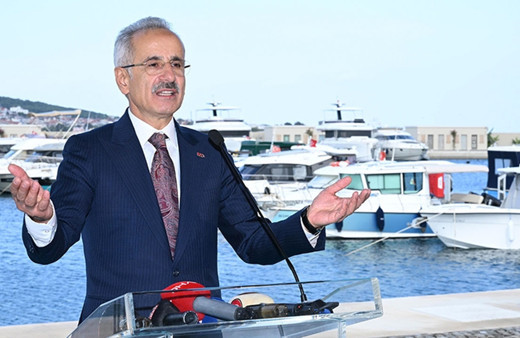 Türk Boğazları'ndan uğraksız geçen gemilerin geçiş ücretlerine zam ücretin değişeceği tarih belli oldu