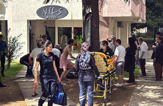 Mutfakta görünmez kaza! İki kız kardeş hastanelik oldu