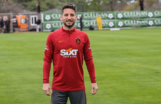 Galatasaraylı Mertens oturduğu evi satın almak istedi fiyatı duyunca şoke oldu