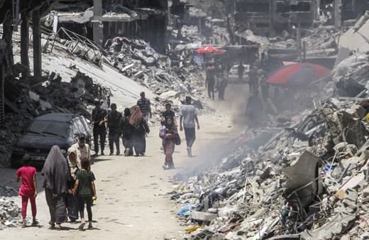 İsrail ordusu Gazze kentinde iki evi bombaladı