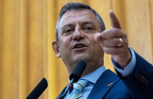 CHP lideri Özgür Özel'den Mehmet Şimşek'e teşekkür: Normalleşme dediğimiz budur