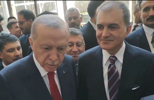 Cumhurbaşkanı Erdoğan'dan muhabire: Ben mi rüyadayım? Bu ojeler ne?