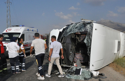Mersin'de zincirleme kaza! Ölenler ve çok sayıda yaralı var