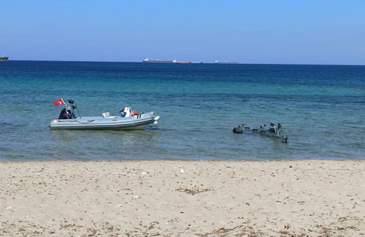 Bozcaada'da denize giren kadın kayboldu