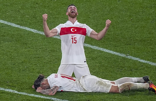 Dünya, Türkiye'nin Avusturya zaferini konuştu! 'Merih Demiral abarttı', 'Türkler, Merih'in rüya gecesinde..."