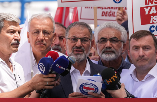 Memur emeklileri haziran ayı enflasyon verilerini protesto etti