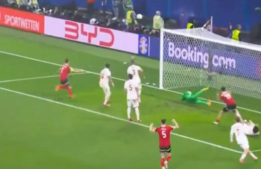 Mert Günok'tan 90+4'te çeyrek finali getiren kurtarış!