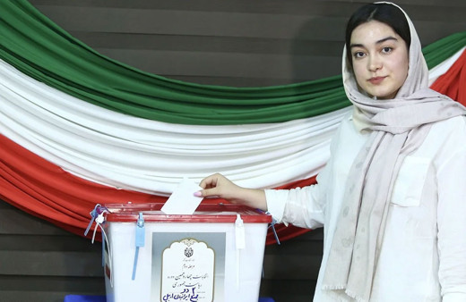 İran’da oy verme işlemi ikinci kez uzatıldı