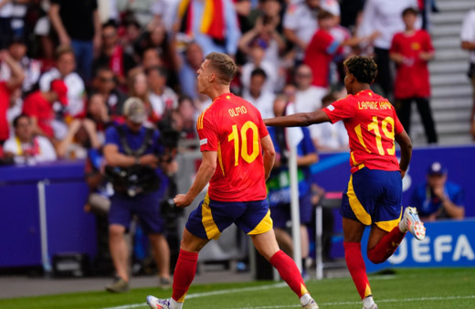 İspanya uzatmalarda Almanya'yı devirdi, yarı finale yükseldi