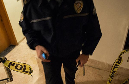 D vitamini tahlili yüzünden çıkan tartışmada annesinin boğazını kesti! 16 yaşındaki çocuk hakkında iddianame hazırlandı