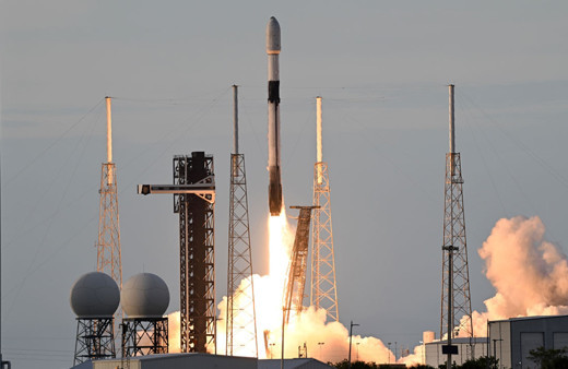 Türkiye'nin yerli ve milli haberleşme uydusu Türksat 6A uzaya fırlatıldı