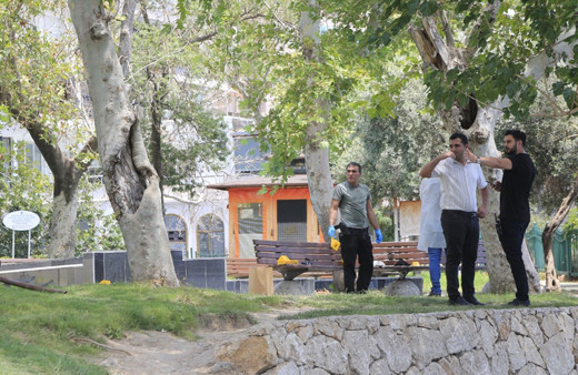 Antalya'da bir kişi parkta  ölü bulundu! Ekipler güvenlik kamerasında görüp peşine düştü