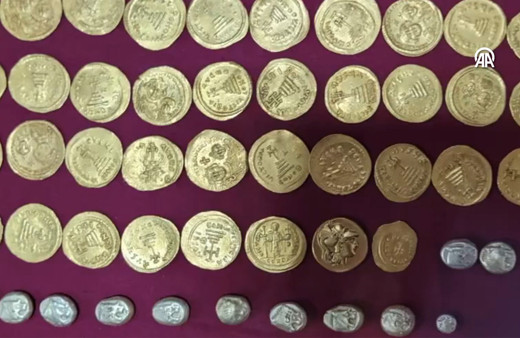 İzmir merkezli 24 ilde düzenlenen "Define-1" operasyonunda 47 şüpheli yakalandı