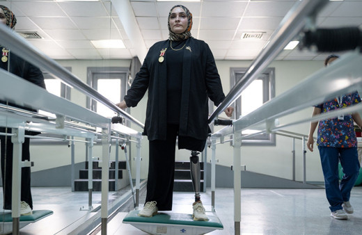 15 Temmuz'da eşini kendisi de bacağını kaybetti kızı 8 yıldır ona anne oldu