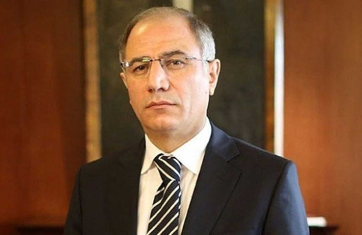 Efkan Ala 15 Temmuz'u böyle anlattı: TRT binasını hainlerin başlarına yıkın