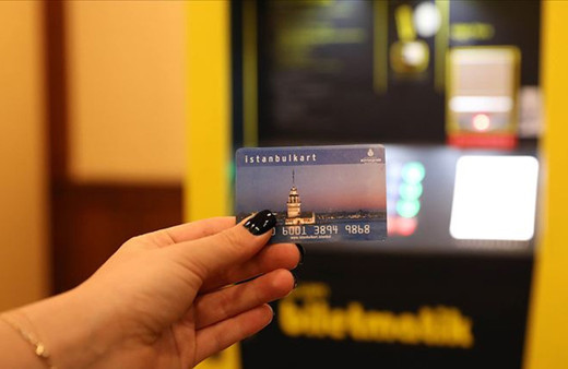 İBB'nin İstanbulkart'ta öğrenci indirimine 30 yaş sınırı getirmesine tepki