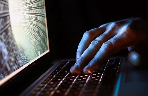 Dünya genelinde dev firmaların yazılım sistemleri çöktü havayolları, televizyonlar, bankalar, hastaneler...