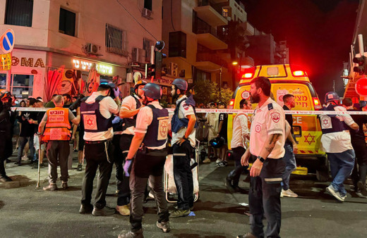 Yemen'deki Husiler İsrail'in başkenti Telaviv'i İHA ile vurdu 1 ölü 4 yaralı