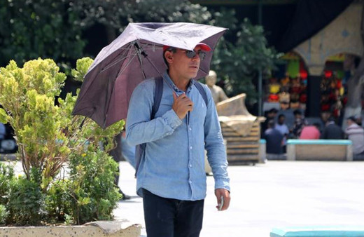 İran'da sıcaklar nedeniyle tüm kamu kurumları tatil edildi