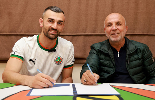 Alanyaspor, Serdar Dursun'u kadrosuna kattı