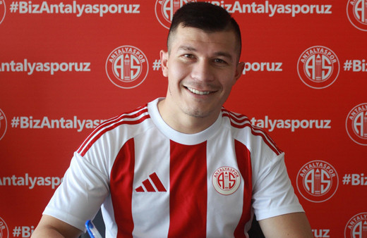 Antalyaspor, Paraguaylı forvet Samudio'yu transfer etti