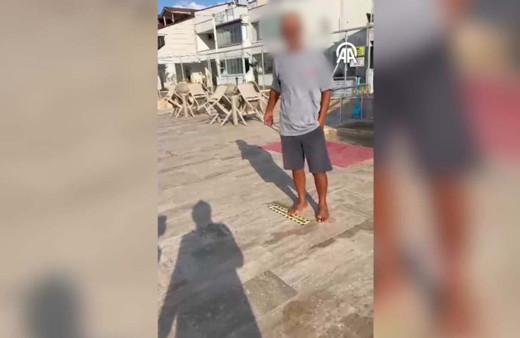 Ortak havuza haşema ile girmek isteyen kadına yönetim engel oldu