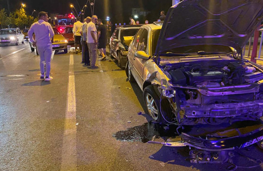 Kayseri'de zincirleme kaza: 5 araç birbirine girdi