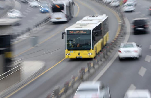 İstanbul'da toplu ulaşıma zam geldi! Vatandaş isyan etti: Belediye başka şeylerden kar yapsın