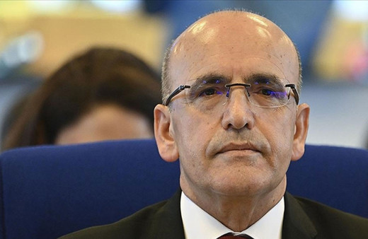 Bakan Mehmet Şimşek talimat verdi! Maliye gelir beyan etmediği halde lüks araç kullananların peşine düştü