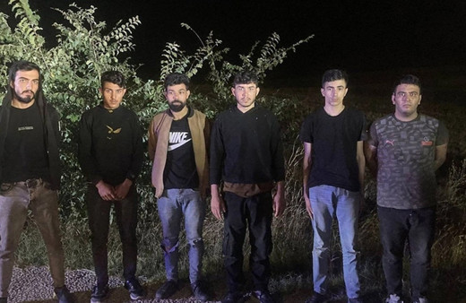 Edirne'de kaçak göçmen operasyonu: 23 kişi yakalandı!