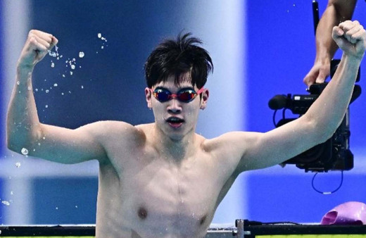 Çinli yüzücüden Paris Oyunları'nda dünya rekoru!