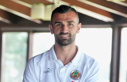 Alanyaspor'un yeni transferi Serdar Dursun hedefini açıkladı