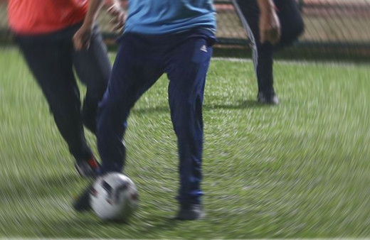 Belediye başkan yardımcısı halı sahada kalp krizi geçirdi