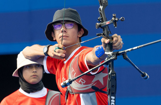 Karışık takım kategorisinde Mete Gazoz'dan kötü haber