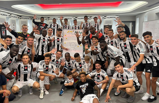 Beşiktaş'tan Galatasaray'a salıncak tepkisi: Bir dahakine edebinle sevin