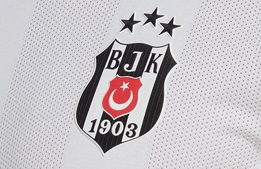 Beşiktaş'ta genç futbolcu ile yollar ayrıldı