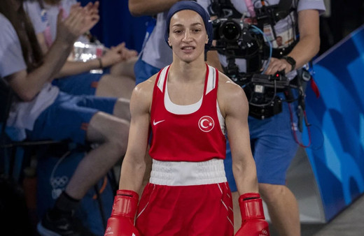 Milli boksör Buse Naz Çakıroğlu, Olimpiyat Oyunları'nda finale yükseldi