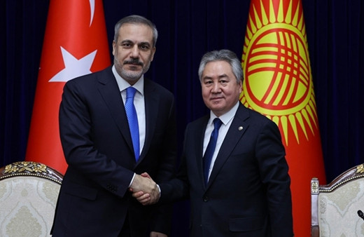 Dışişleri Bakanı Hakan Fidan, Kırgız mevkidaşı Kulubayev ile görüştü