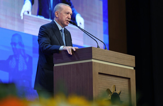 AK Parti'ye katılan belediye başkanları ve milletvekillerinin listesi belli oldu