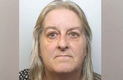 'Camiyi içindekilerle birlikte patlatın' çağrısı yapan İngiliz kadına hapis cezası