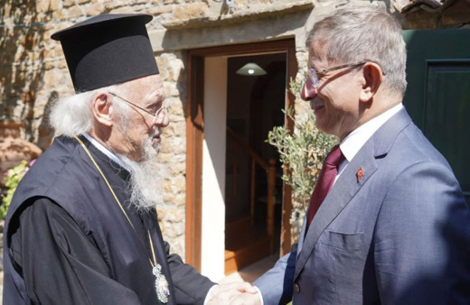 Gökçeada’da neler oluyor? Ahmet Davutoğlu ile Bartholoemas’un sır buluşması!