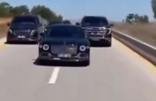 Çakarlı lüks araç gündem oldu videoyu sildi açıklaması da olay oldu