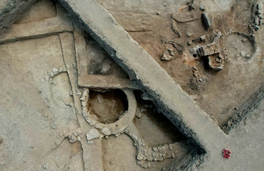 Kütahya Tavşanlı Höyük'te 3 bin 750 yıllık keşif! Fayans silindir mühür bulundu