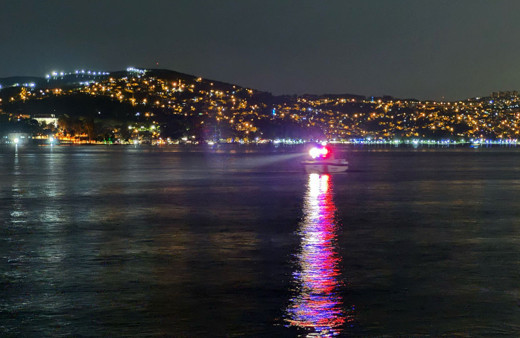 İstanbul Boğazı’nda batan teknedeki 1 kişi kayboldu