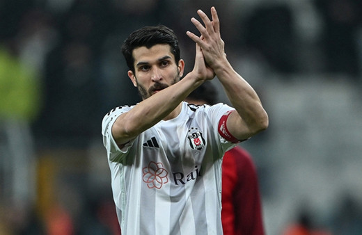 Beşiktaş'ta Necip Uysal şoku! Antrenmanda sakatlandı, 6-8 ay olmayabilir