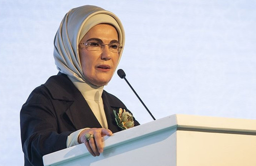 Emine Erdoğan: 30 Ağustos bize birlik ve beraberliğin gücünü gösteriyor