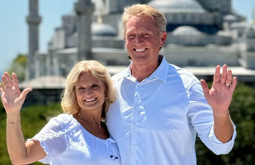 Görev süresi dolan ABD Büyükelçisi Jeff Flake, Türkiye'ye şiirle veda etti