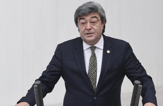 İYİ Partili Dursun Ataş partisinden istifa etti